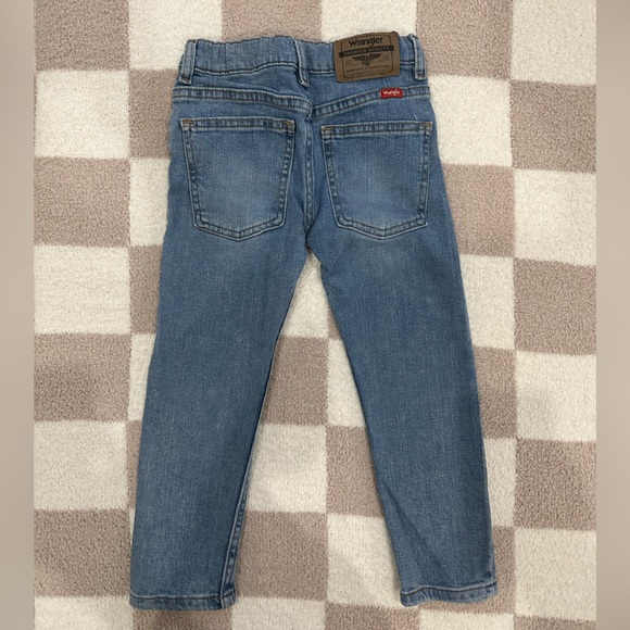 Boys bundle featuring 3 items in boys size 4 - Picture 8 of 9